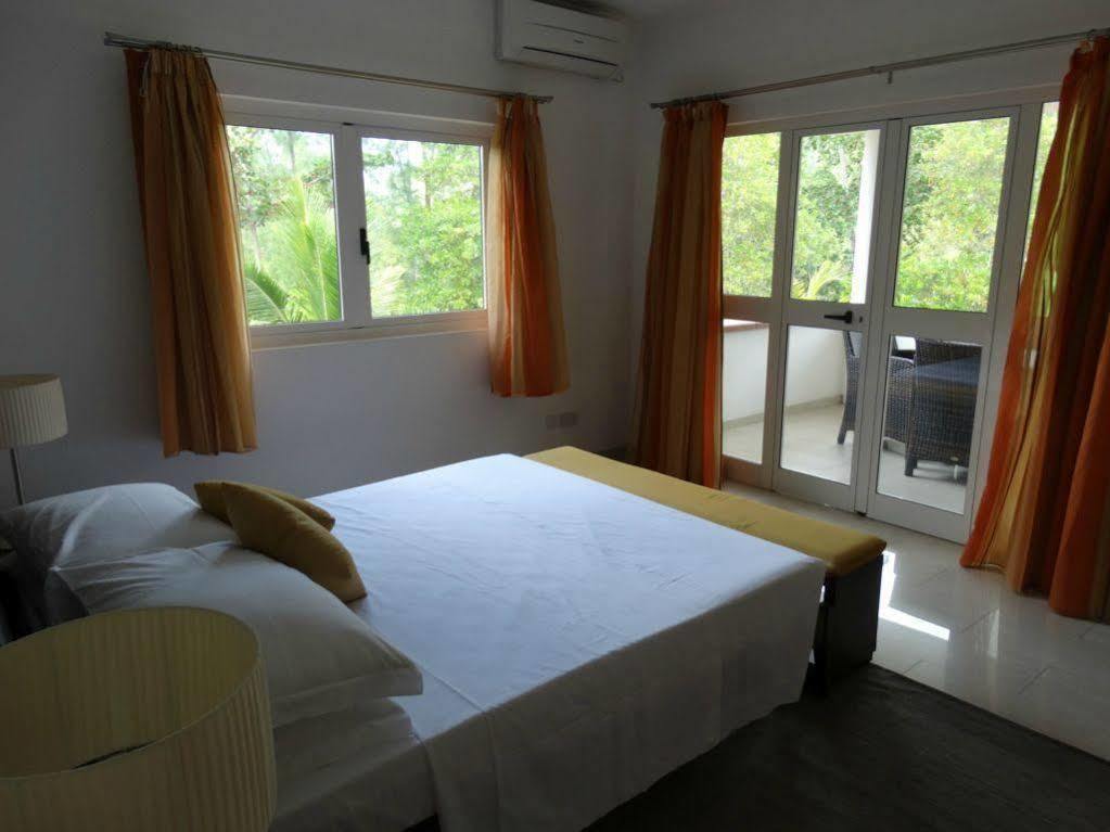Cote D'Or Chalets Anse Volbert Village  Ngoại thất bức ảnh