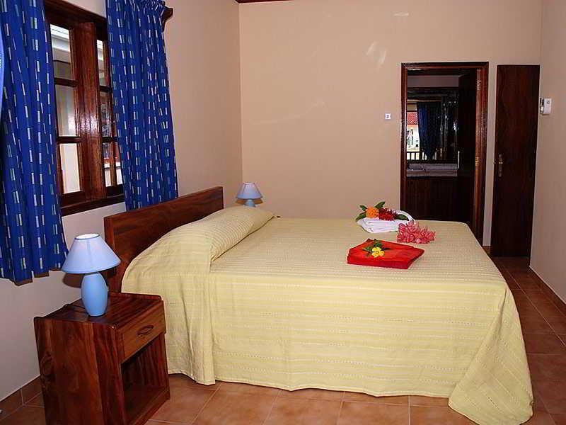Cote D'Or Chalets Anse Volbert Village  Ngoại thất bức ảnh